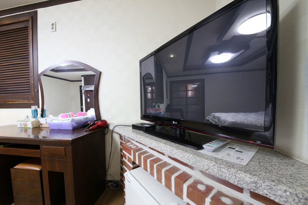 Bali Motel Тэджон Экстерьер фото