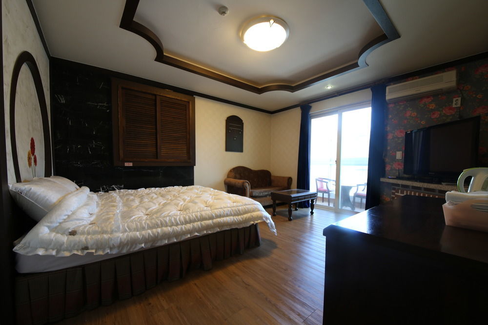 Bali Motel Тэджон Экстерьер фото